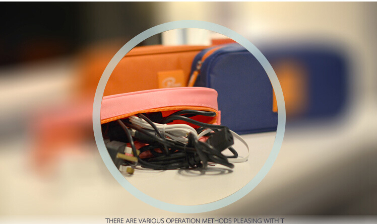 กระเป๋าใส่อุปกรณ์อิเล็กทรอนิกส์ กระเป๋าไอที หรือปรับเป็นใส่เครื่องสำอางก็ได้ ผลิตจากไนล่อนกันน้ำคุณภาพดีมี 4 สีให้เลือก