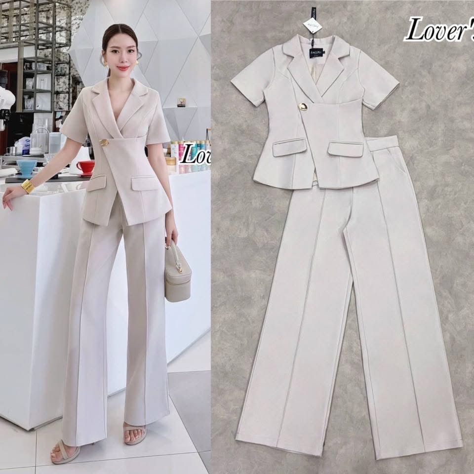 Set เสื้อ+กางเกง เป็นเซ็ตที่ดีไซน์เก๋ เรียบหรูดูดี เสื้อทรงแขนสั้น กระดุมหน้า ปกสูท กระเป๋าเสื้อเป็นงานตกแต่ง มีซับในอย่างดีค่ะ แม็ทกับกางเกงเอวสูง ทรงขากระบอกกลาง ขาตรง ใส่สบาย : สินค้าคุณภาพ (พร้อมส่ง)