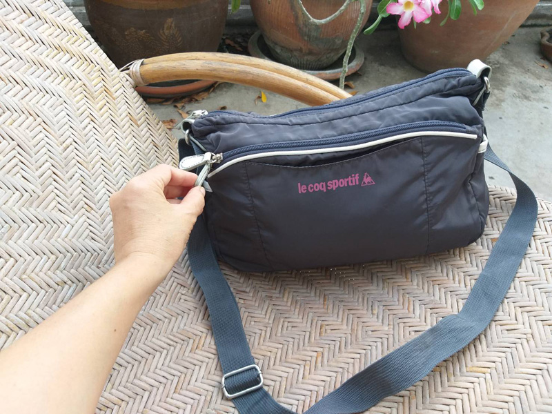กระเป๋าสะพาย le coq sportif