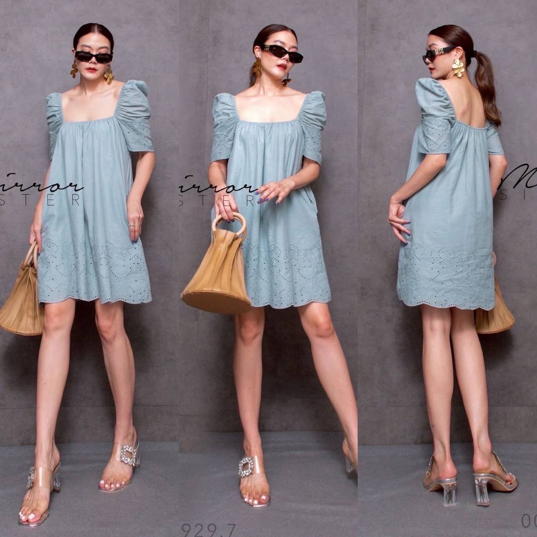 เดรสสั้นช่วงไหล่สมอค แขนพองตุ๊กตา ชายแขนปักฉลุ ช่วงลำตัวเป็นสีพื้น มีกระเป๋า2ข้างลำตัว ชายบานปักฉลุชายด้านล่างกระโปรง มีซับในช่วงตัว ใส่สบาย : สินค้าคุณภาพ (พร้อมส่ง)