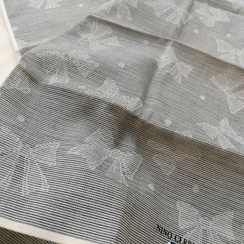 ผ้าเช็ดหน้าแบรนด์เนม NINO CERRUTI