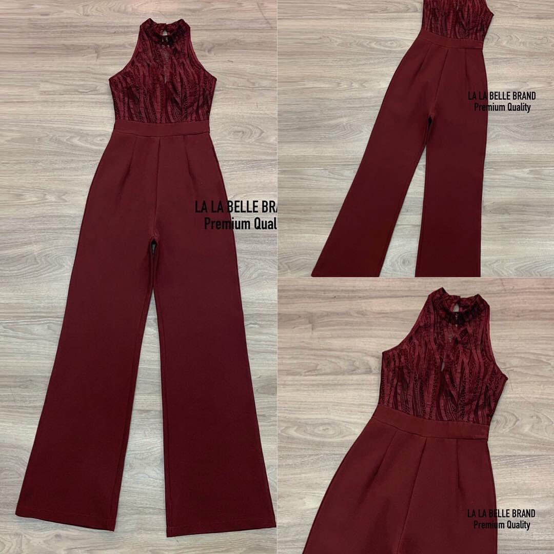 จั้มสูทกางเกงขายาวคอตั้งซีทูลูกไม้ ลายเส้นอกหัวใจเสริมฟองน้ำแน่นๆเอวเข้ารูป กางเกงขายาวผ้าพื้นมีกระเป๋ากางเกง2ข้าง มีซับในอัดกาวอย่างดี . สินค้าคุณภาพ (พร้อมส่ง)