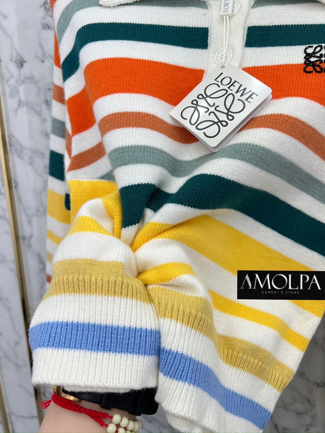 SWEATER LOEWE KNIT เนื้อผ้าดีม๊าก ผ้าใส่สบายมากกกก ห้ามพลาดเลยนะคะ ใส่สบายสุดๆ : สินค้าคุณภาพ (พร้อมส่ง)