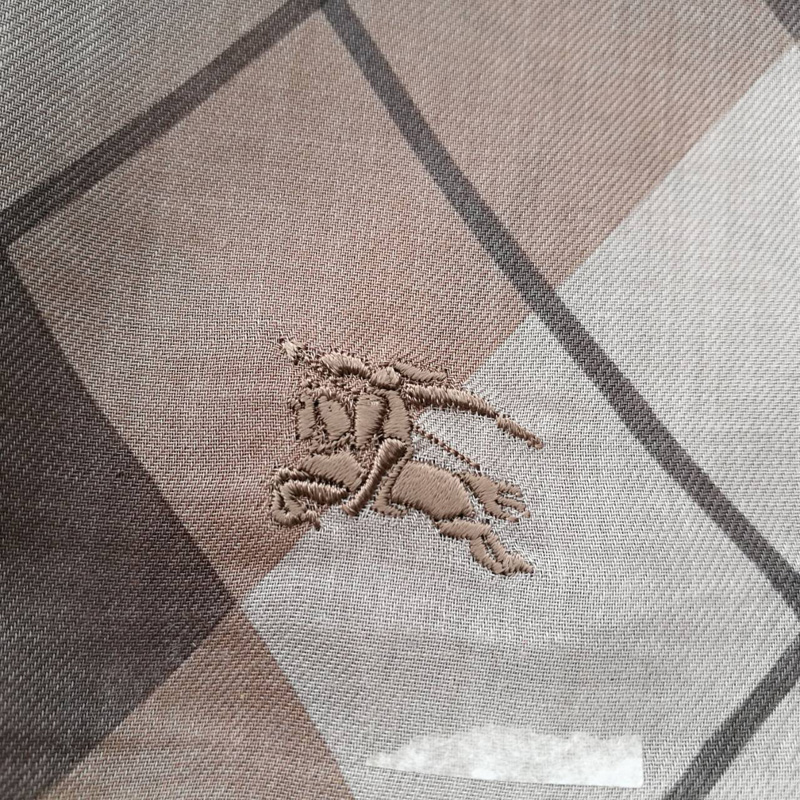 ผ้าเช็ดหน้าชาย แบรนด์เนม BURBERRY ผ้านุ่มมาก