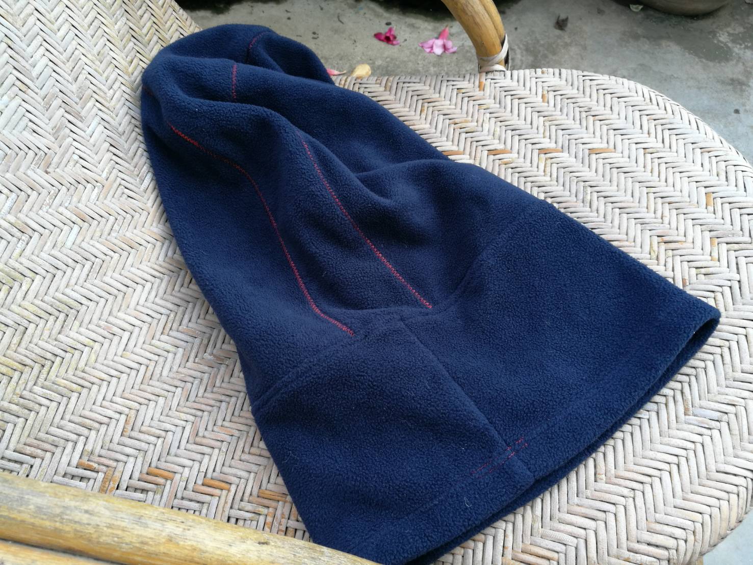 ที่อุ่นคอพร้อมหมวก adidas ผ้าฟลีซหนานุ่ม (ของใหม่)