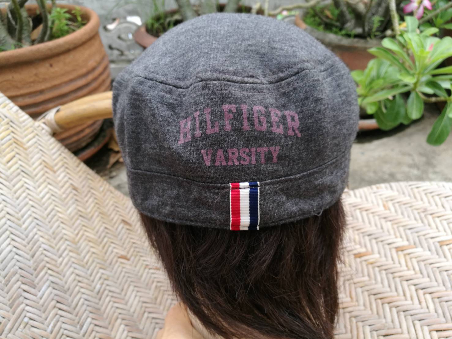 หมวกแก๊ปทรงนิวส์บอย TOMMY