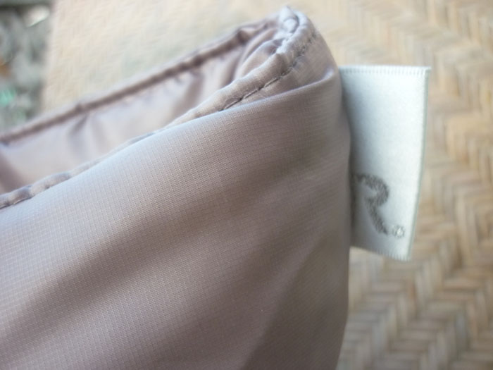 กระเป๋าบุขนนก ROOTOTE FEATHER ROO GRANDE