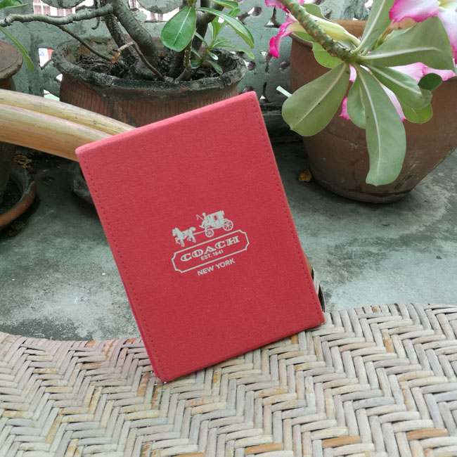 กระจกพับ กระจกตั้ง COACH สวยน่าใช้มากๆ
