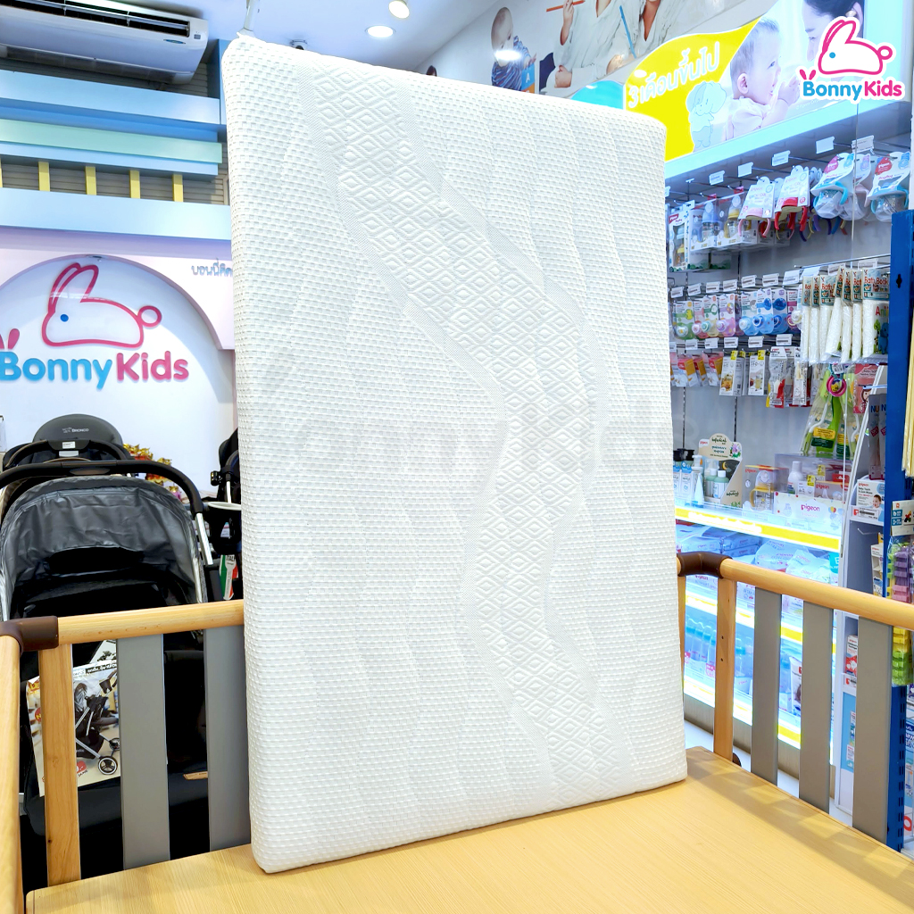 BRONCO (บรอนโก) 4D Breathable Mattress ที่นอนเด็กหายใจผ่านได้ (2ไซส์)