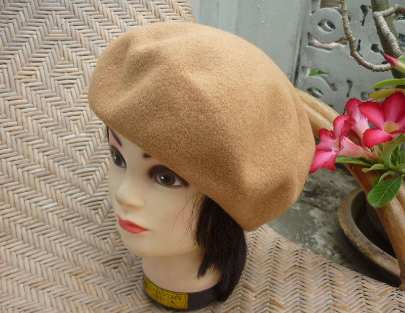 หมวกเบเร่ต์ 100 %wool สีสวยมาก