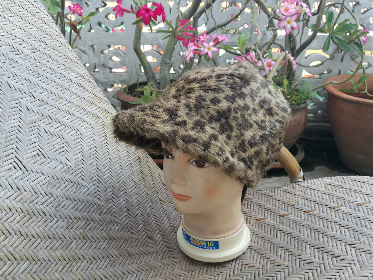 หมวกเฟอร์ CA4LA สวยมากก อุ่นมาก (ของใหม่)