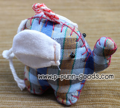 ช.ช้าง ลายผ้าขาวม้า ตุ๊กตาแขวน