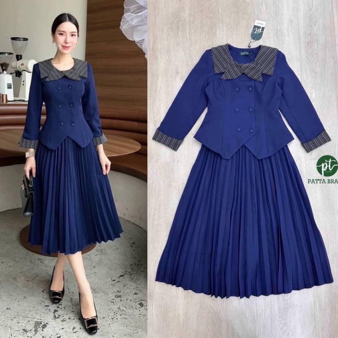 Set 2ชิ้น เสื้อเบลเซอร์แขนยาวสีน้ำเงินกรม ดีไซน์ปกไขว้เย็บเว้าโค้ง ผ้าทอลายตาราง เสื้อแขนยาวชายแขนแต่งปกปลายริ้ว มาคู่กระโปรงอัดพรีทมีซิปด้านข้าง สินค้าคุณภาพ (พร้อมส่ง)