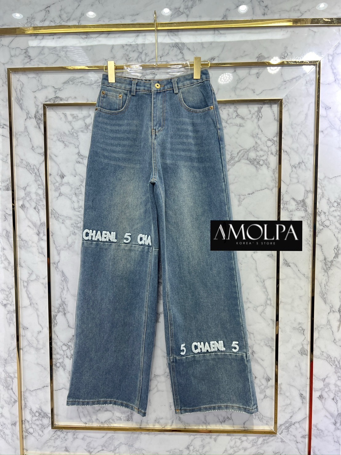 กางเกงขายาว CHANEL DENIM งาน hiend ไม่มีเอ้าท์ งานสวยชนช๊อปสุดๆ ปังที่สุดล๊าวววว รุ่นสุดคลาสสิคก็มา งานปัก งานสวยยยยสุดๆค้า งานใส่สบายสุดๆห้ามพลาดเลยจ้า ใส่สบาย : สินค้าคุณภาพ (พร้อมส่ง)