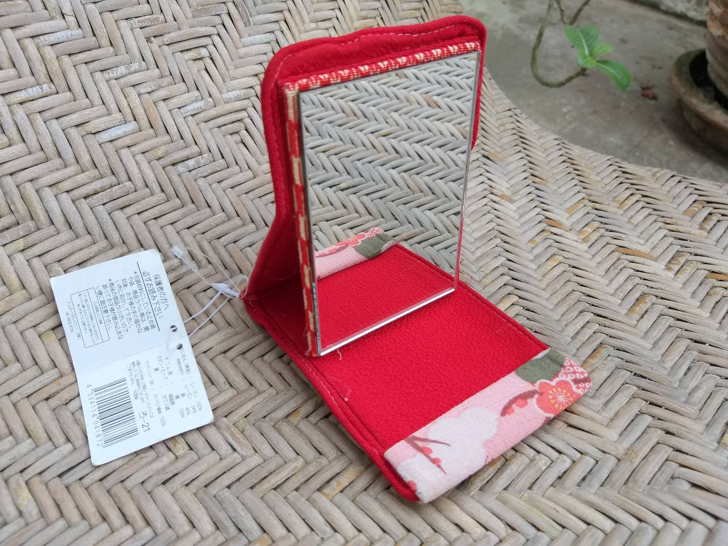 กระจกพับตั้งได้ บุผ้ากิโมโนลายดอกซากุระ สวยมากกก