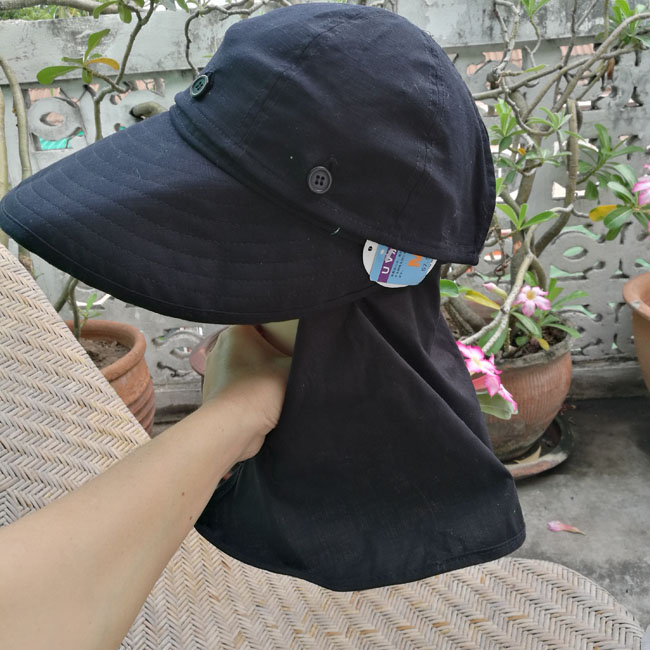 หมวกปีกกว้าง พร้อมผ้าคลุมคอ /ของใหม่/