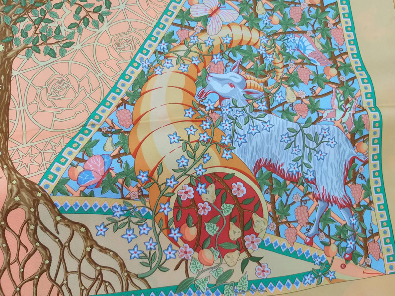 ผ้าพันคอ Hermès AXIS MUNDI Scarf ของแท้