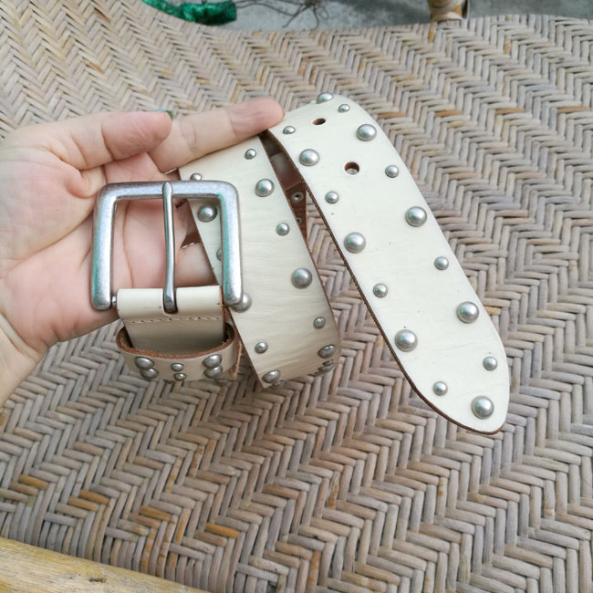 เข็มขัดชาย หนังแท้ปักหมุด แนวร็อค สวยมากก