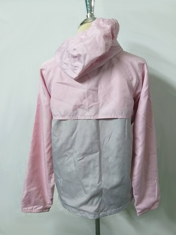เสื้อแจ็คเก็ตผ้าร่มกันหนาว เนื้อเบา แต่อุ่นมาก