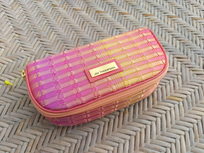 กระเป๋าอเนกประสงค์ผ้าไหม Jim Thompson สวยมาก