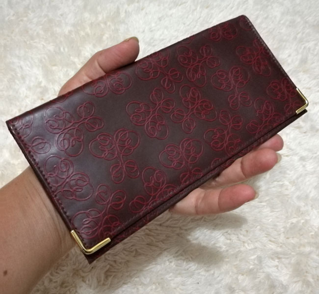 กระเป๋าสตางค์ หนังแท้ สวยมากใบนี้ /ของใหม่/