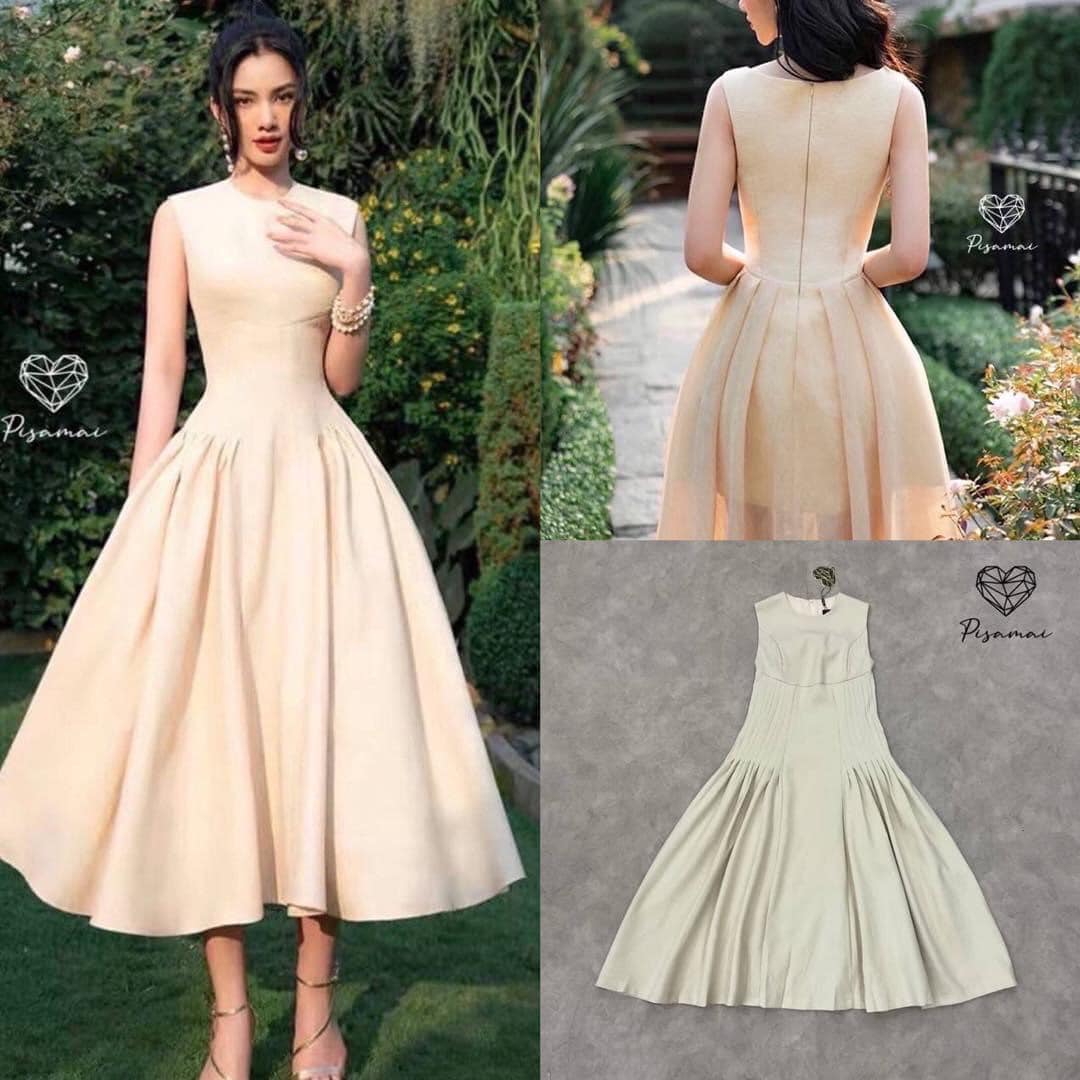 เดรสแขนกุดลายตัวยาวสีน้ำตาล ทรงกระโปรงบาน เรียบ หรู ดูแพง สินค้าคุณภาพ (พร้อมส่ง)