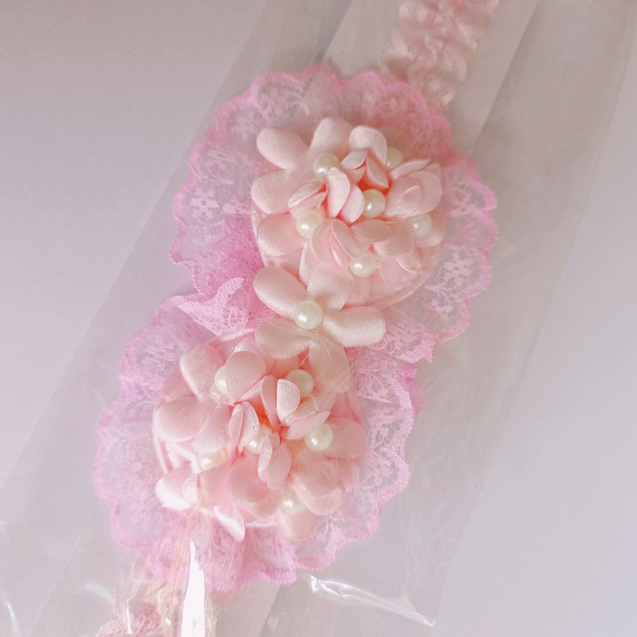 NanaBaby ผ้าคาดผมทารก ที่คาดผมเด็กอ่อน ผ้าคาดผมเด็กอ่อน สีชมพูสวยหวาน ผ้าลูกไม้ประดับมุกและดอกไม้น่ารัก