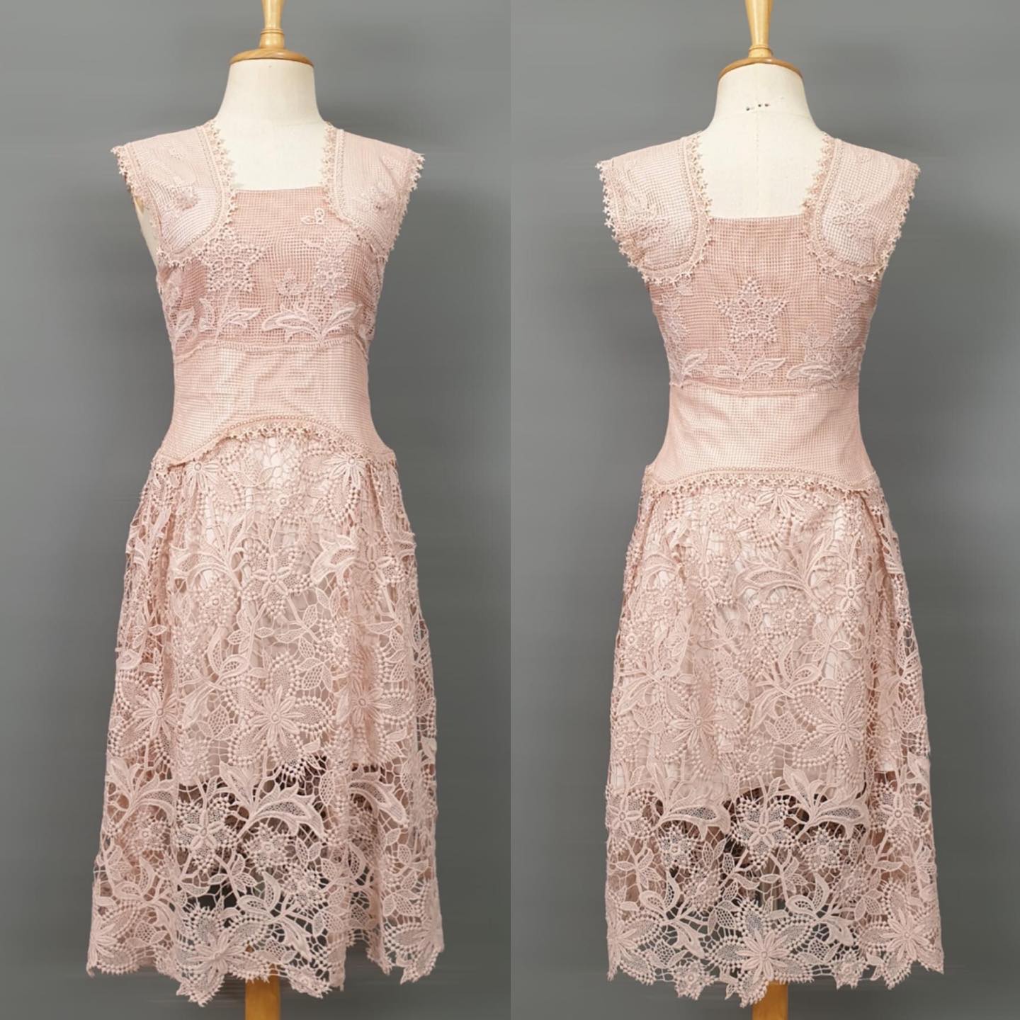 เดรสเสื้อแขนกุด กระโปรงบานจีบทวิสต์ ทำจากผ้าลูกไม้โครเชต์ ทอลายสวยคมชัด ผ้านุ่มใส่สบาย มีซิปซ่อนและ ซับในเต็มตัวค่ะ สินค้าคุณภาพ (พร้อมส่ง)