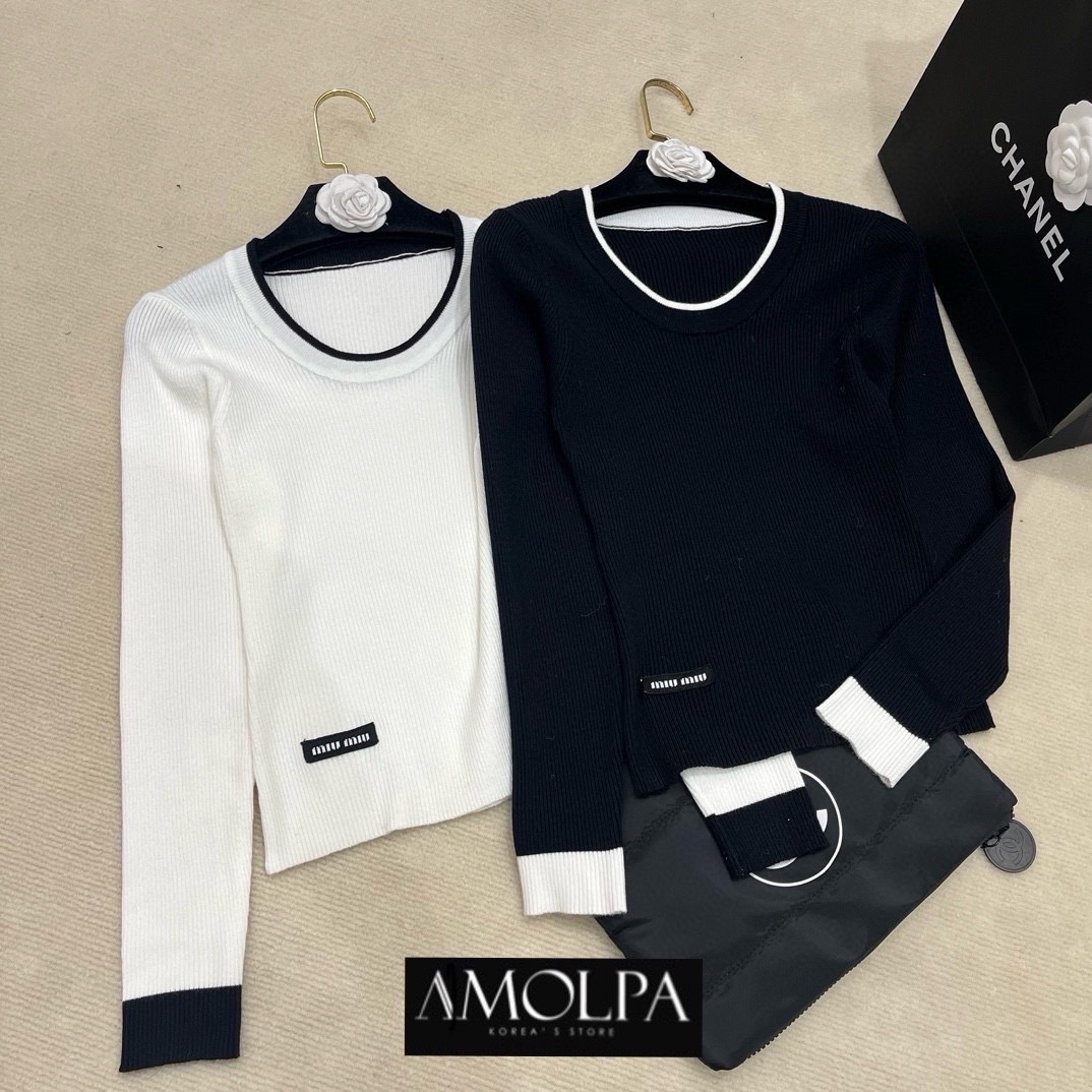 เสื้อแขนยาวผ้าร่อง MIU MIU ทอสวยม๊าก งานสวย ใส่สบาย : สินค้าคุณภาพ (พร้อมส่ง)