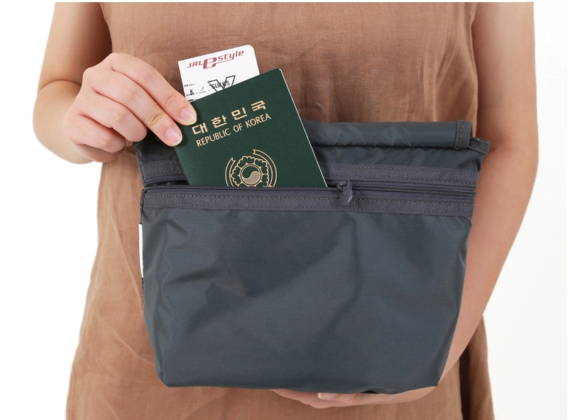 DINIWELL MESSENGER BAG กระเป๋าสะพายอเนกประสงค์ ใส่ได้ทั้งทำงาน ท่องเที่ยว ช่องเยอะ น้ำหนักเบา ผลิตจากไนล่อนคุณภาพสูง กันน้ำ มี 4 สีให้เลือก