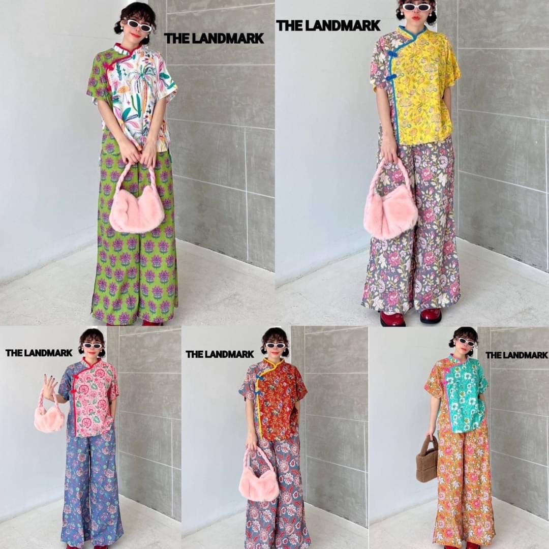 ชุดเซ็ทกี่เพ้า ผ้าบล็อคคอทตอลอินเดีย เสื้อดีไซน์คอจีน ด้านหน้าเป็นกระดุมหลอก ด้านหลังมีกระดุม1เม็ด ตัดต่อสี หน้าสั้น~หลังยาว กางเกงทรงปล่อย ขาบานผ่าข้าง มีกระเป๋าล้วง . สินค้าคุณภาพ (พร้อมส่ง)