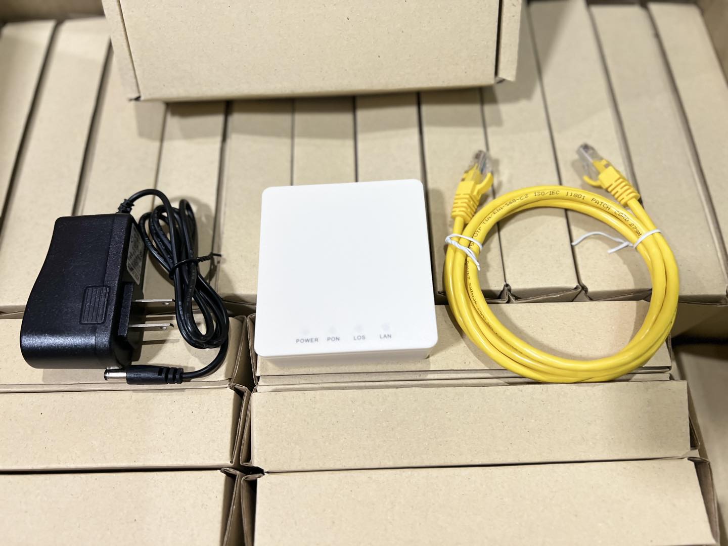ONU Xpon Gpon/Epon สองระบบ auto ครบกล่อง พร้อมสายแลน