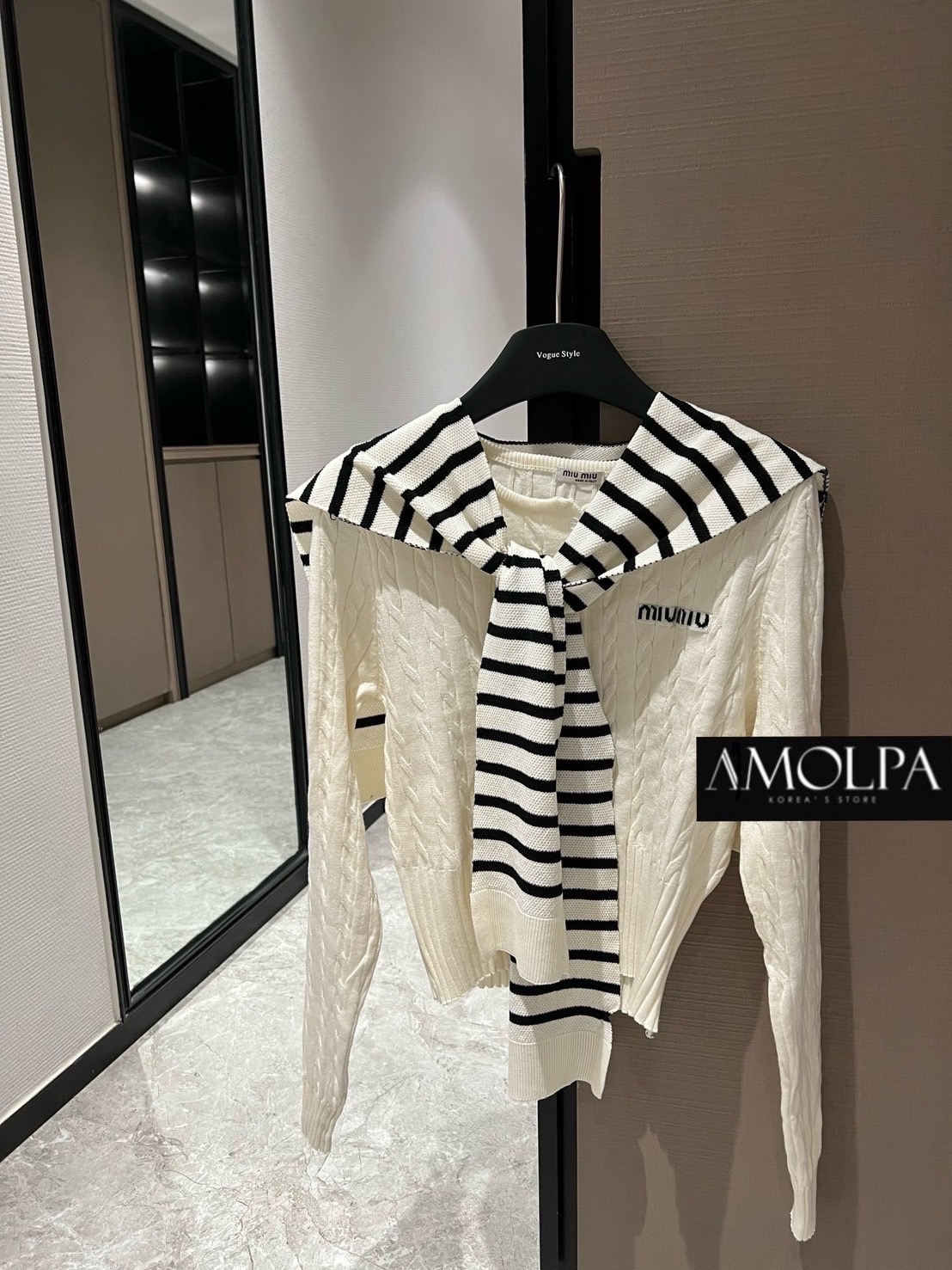 เสื้อไหมพรม MIU MIU KNIT งาน 1 : 1 เนื้อผ้าดีม๊ากกกก ผ้าใส่สบายมาก ใส่สบาย : สินค้าคุณภาพ (พร้อมส่ง)