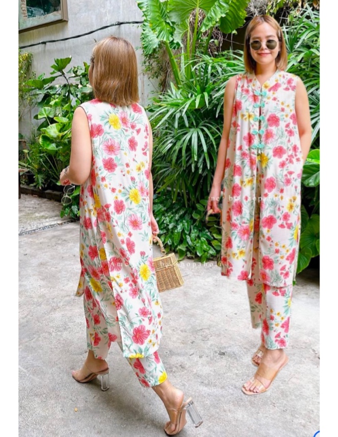 Set มี 2 ชิ้น เสื้อ+กางเกงขายาว เสื้อแขนกุด คอจีน ด้านหน้าแต่งกระดุมจีน เดินเส้นขอบกุ๊น ใส่สบาย : สินค้าคุณภาพ (พร้อมส่ง)