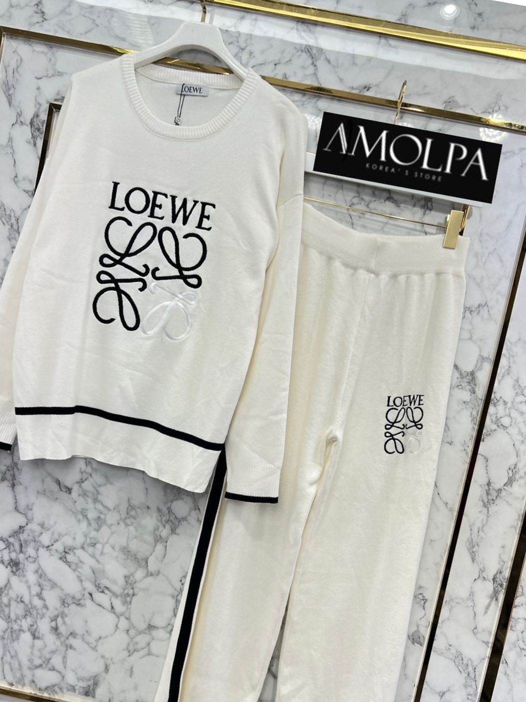 SET LOEWE KNIT งาน HIEND – TOP GRADE ไม่เหมือนใครค่า รุ่นนี้ใส่สบาย เก๋สุดๆ ห้ามพลาดเลยน๊า สวยสุดๆ : สินค้าคุณภาพ (พร้อมส่ง)