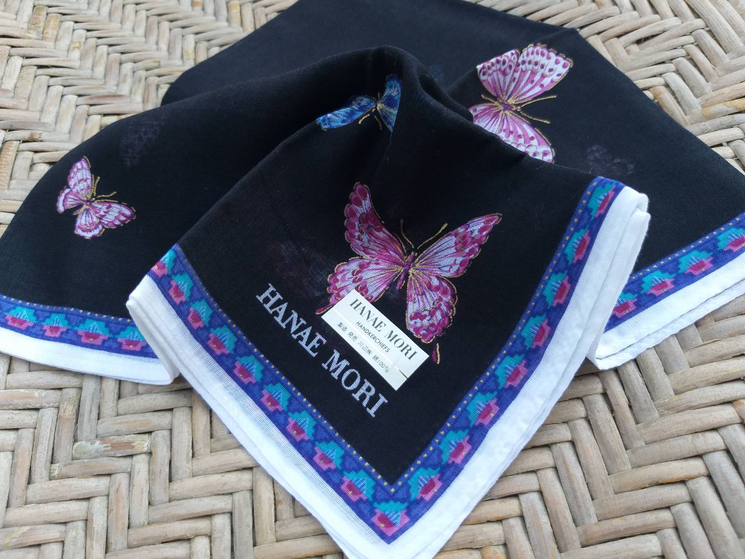 ผ้าเช็ดหน้า Hanae Mori แบรนด์ชั้นนำของญี่ปุ่น