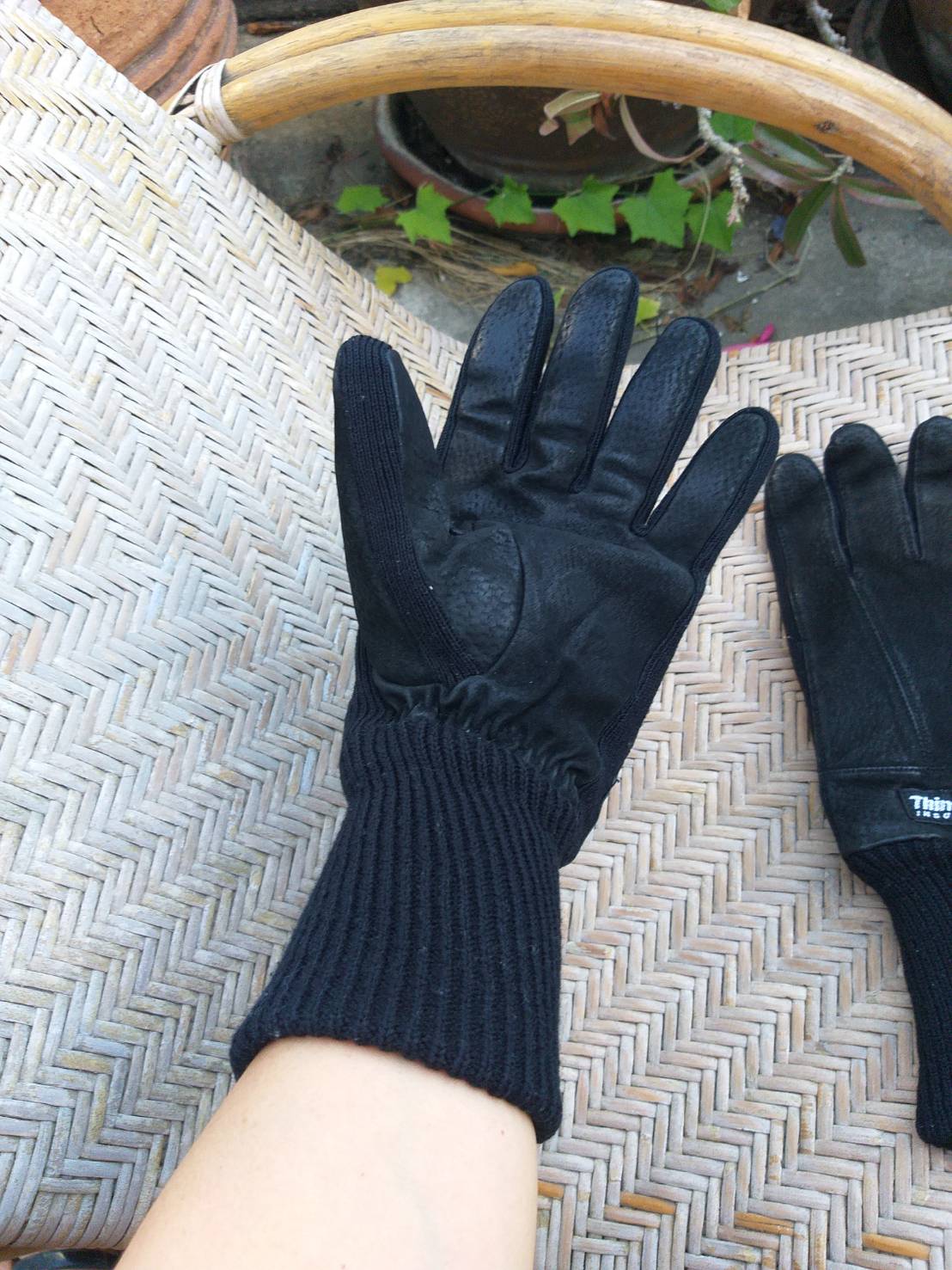 ถุงมือผู้ชาย Thinsulate 3M หนังแท้สีดำ อุ่นติดลบ