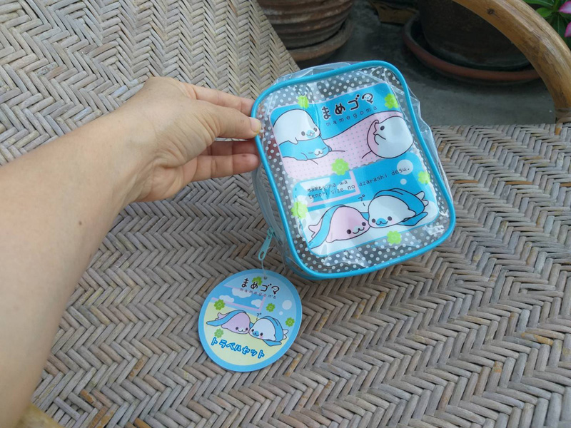 กระเป๋าใส่อุปกรณ์อาบน้ำ หวี-กระจก-ขวด (ของใหม่)