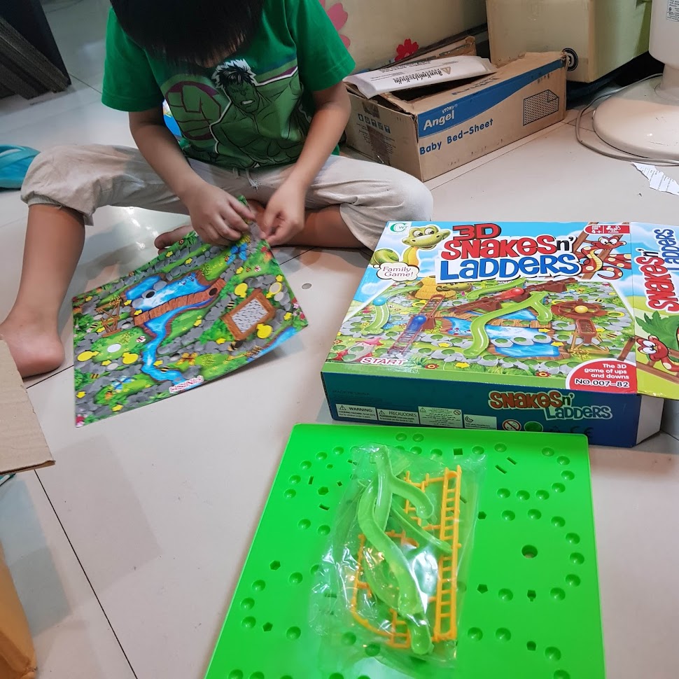 บอร์ดเกมส์ บันไดงู สามมิติ 3D Snakes n Ladders ขนาด 30 x 30 ซม. สำหรับเด็ก 3 ปีขึ้นไป