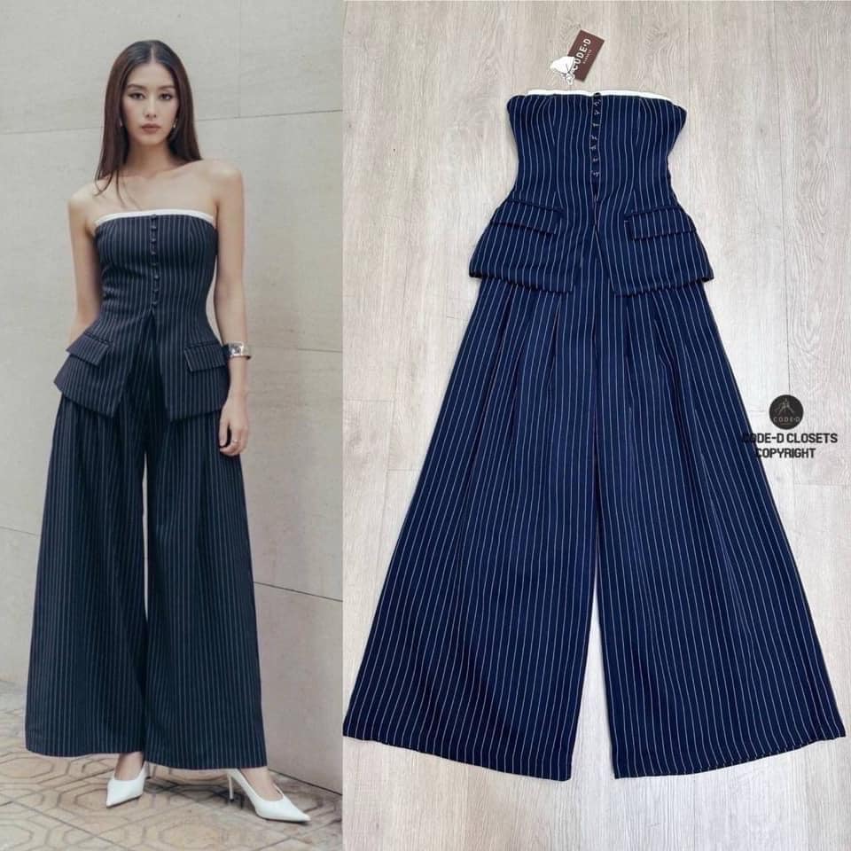 Set 2 ชิ้นสีกรมลายทาง เสื้อเกาะอกกุ๊นขอบขาวและเย็บติดกระดุมเรียงยาว( อกเสริมฟองน้ำและซิปหลัง) เย็บติดขอบกันลื่นอย่างดี ทรงสวย +กางเกงขายาวทรงกระบอกใหญ่ ใส่สบาย สินค้าคุณภาพ (พร้อมส่ง)