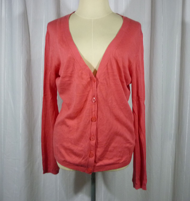 เสื้อคลุมไหมพรม Uniqlo สีสวยมากๆ ผ้านุ่มใส่อุ่น
