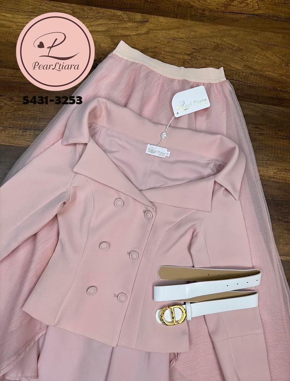 Set เสื้อสีหวาน งานมีเทคเจอร์ในตัว ด้านหน้าแต่งกระดุมแกะใช้งานได้จริง มีซับใน *กระโปรงสีหวานๆ แมชกันได้อย่างลงตัว สินค้าคุณภาพ (พร้อมส่ง)