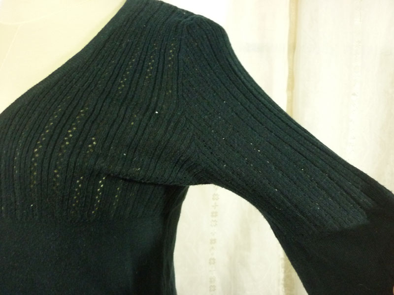 เสื้อไหมพรม Uniqlo SzM เสื้อสวยเก๋มาก ผ้าดีมาก