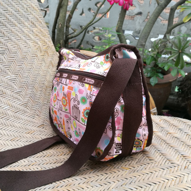 กระเป๋า Lesportsac CLASSIC HOBO
