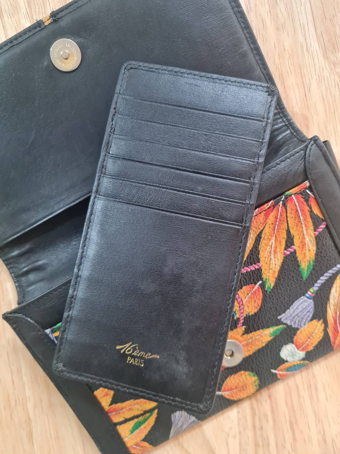 กระเป๋าสตางค์หนังแท้ ลายสวยมาก