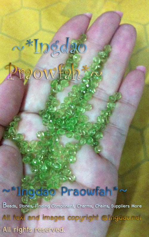 3004gn ลูกปัดทรงลูกโลก ใสสวยเจียรเหลี่ยม ขนาด 4 มิล. สีเขียวอ่อน (10 กรัม/100 ชิ้น)