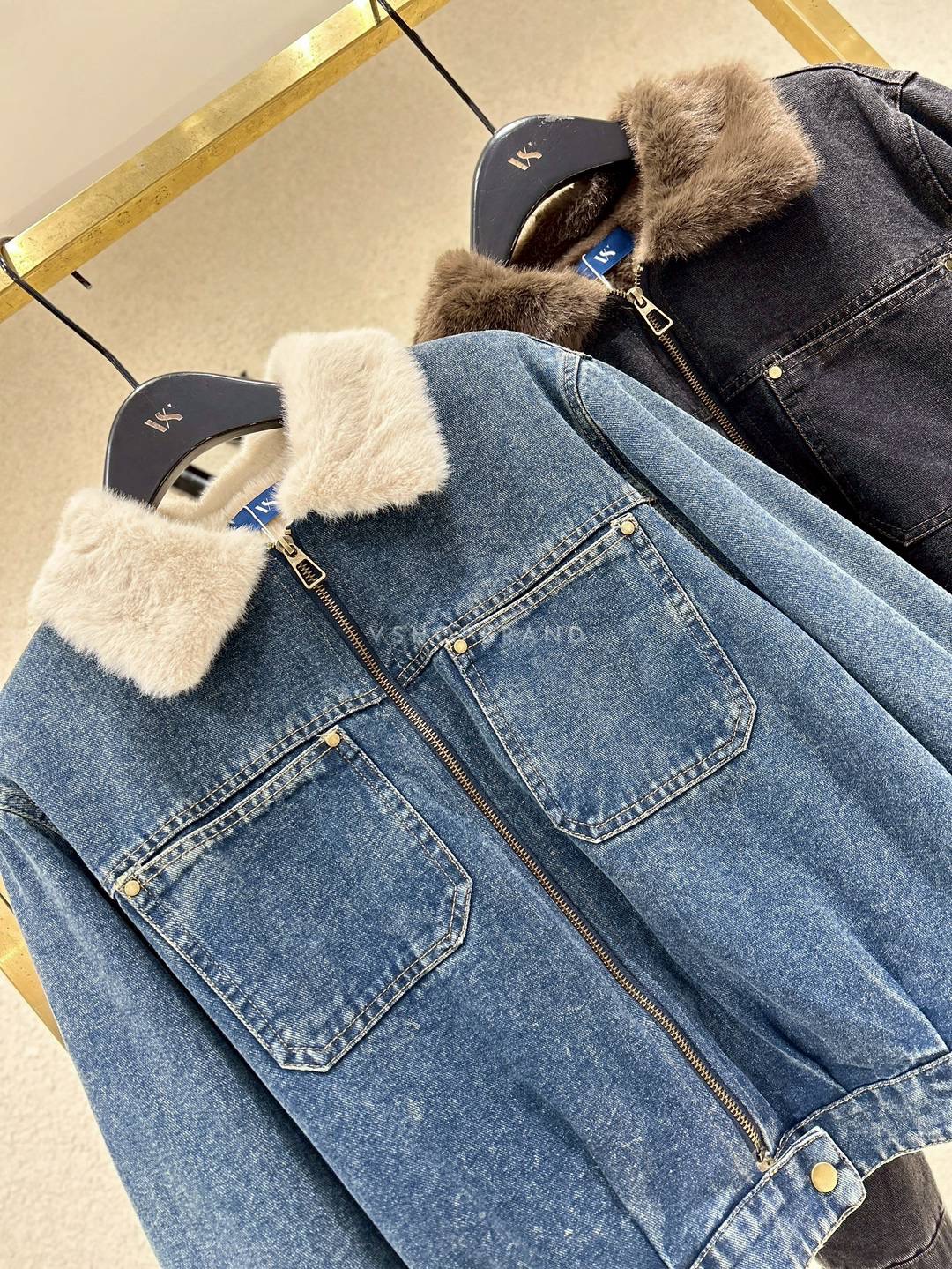 แจ็คเก็ตยีนส์ขนเฟอร์ด้านใน ใส่สบาย : สินค้าคุณภาพ (พร้อมส่ง)