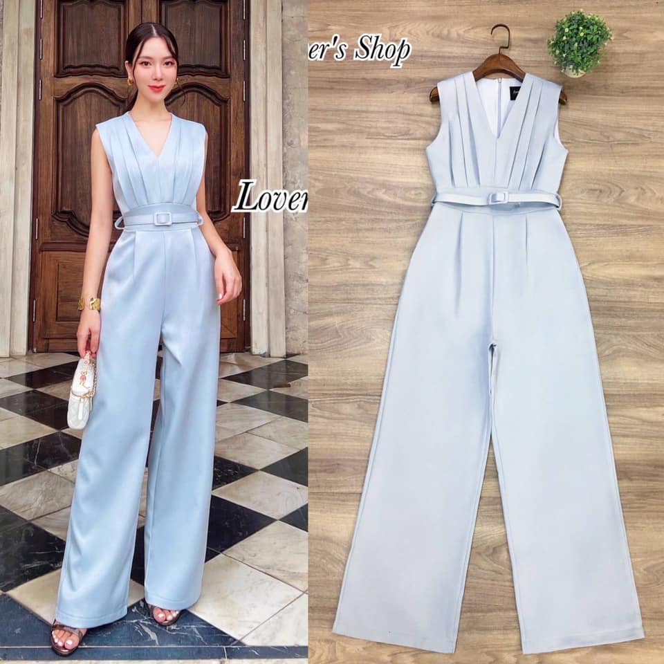 จั้มสูทกางเกงขายาว ลุคเรียบหรู ดูผู้ดี ดีเทลคอวีเย็บอัดจีบ ช่วงหน้าอก ช่วงเอวมีเข็มขัด หนังสีเดียวกับชุด ใส่สบาย สินค้าคุณภาพ (พร้อมส่ง)