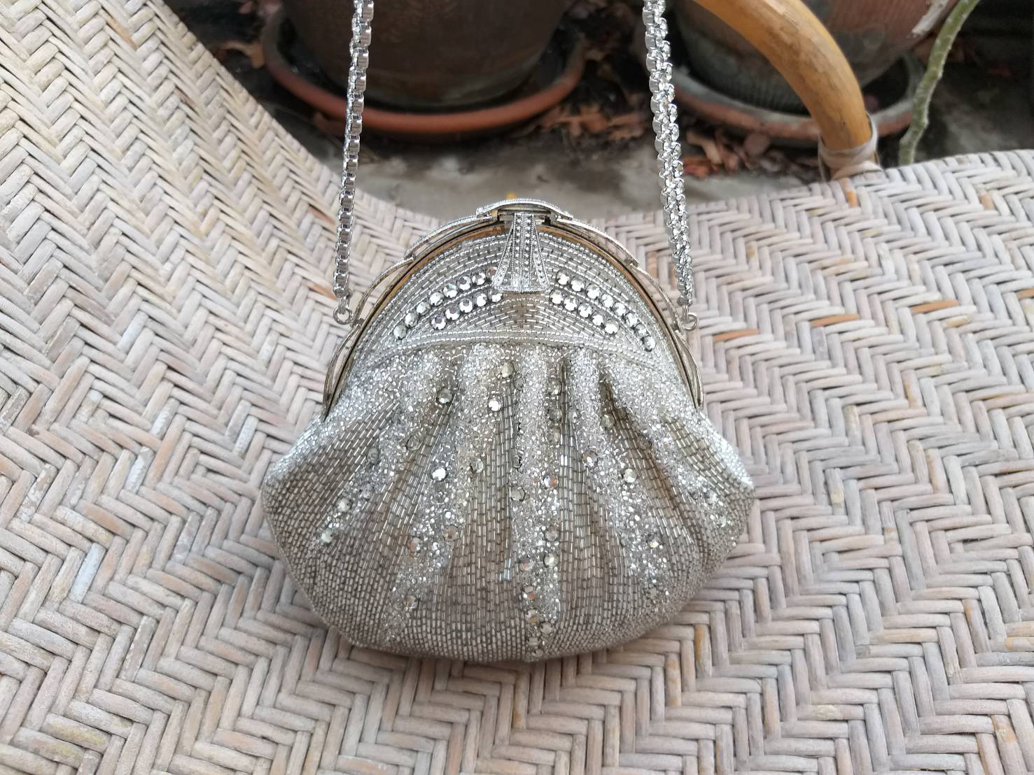 กระเป๋าออกงาน ปักเลื่อมทั้งใบสวยมากกกก