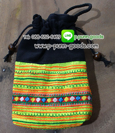 กระเป๋าหูรูดใบเล็ก (งานผ้าชาวเขา Upcycled)